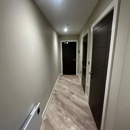 Elegant Loft Apartment *